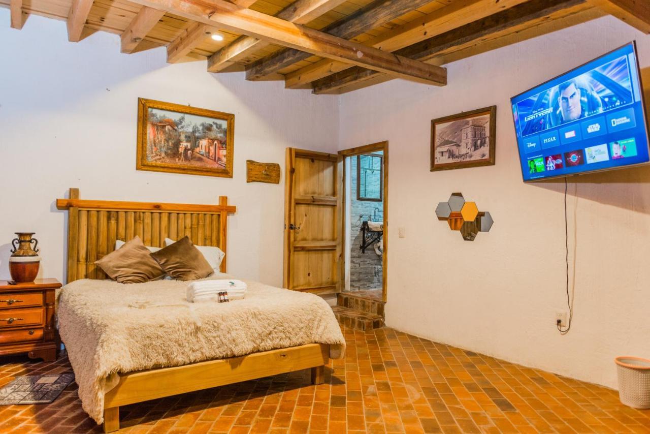 Hotel Colibri Pozos  Екстер'єр фото